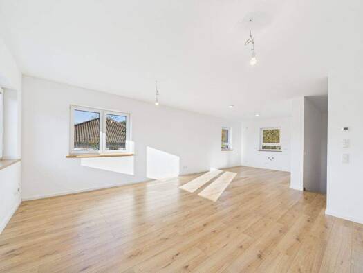 Einfamilienhaus zur Miete 900 € 3 Zimmer 90 m² 700 m² Grundstück Gleußen Itzgrund 96274