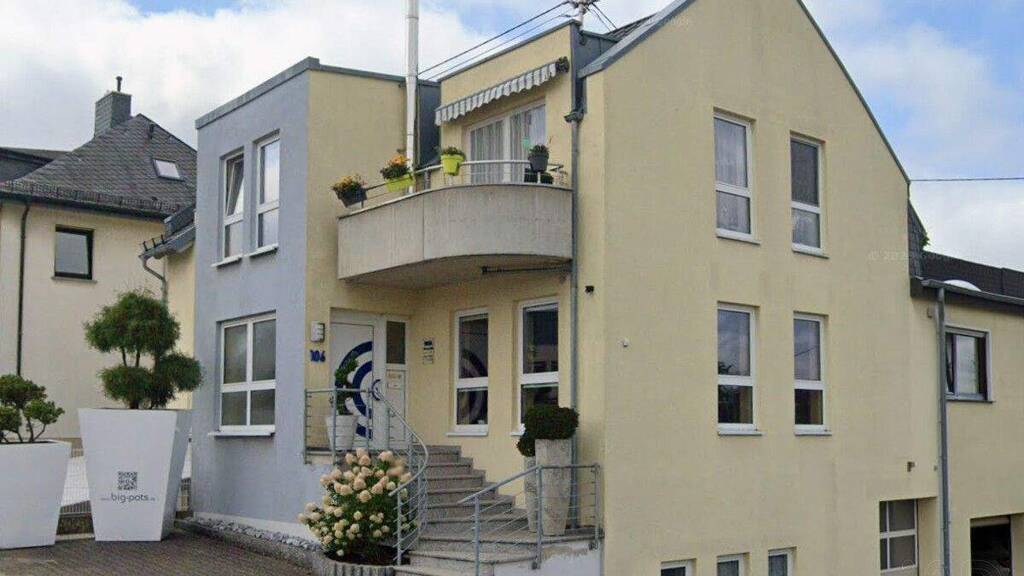 Bürofläche zur Miete 990 € 3 Zimmer 110 m² Bürofläche Ransbach-Baumbach 56235