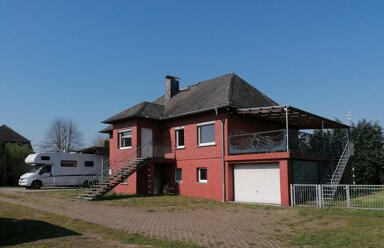 Haus zum Kauf 260.000 € 10 Zimmer 226 m² 2.135 m² Grundstück frei ab sofort Eldena Eldena 19294