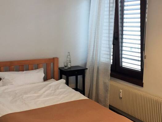 WG-Zimmer zur Miete auf Zeit 700 € 17 m² frei ab sofort Echterdinger Straße Leinfelden Leinfelden-Echterdingen 70771