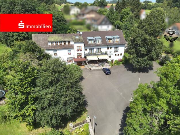 Hotel zum Kauf provisionsfrei 595.000 € 16 Zimmer 34 Betten 180 m² Gastrofläche 8.483 m² Grundstück Sachsenberg Lichtenfels 35104