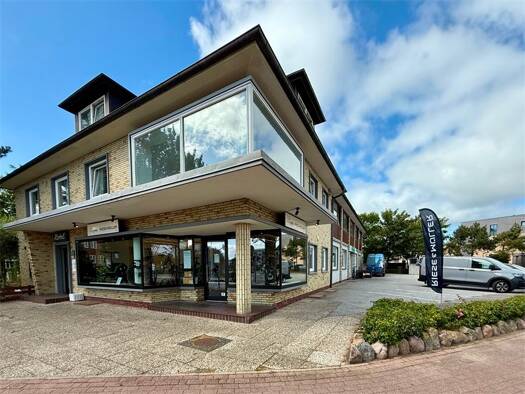 Laden zur Miete 801 € 1 Zimmer 204 m² Verkaufsfläche teilbar ab 204 m² Johann-Möller-Str. 2 Westerland Sylt 25980