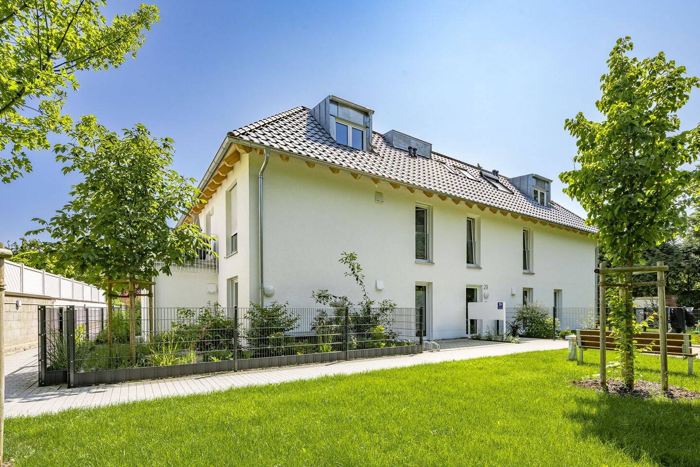 Property thumbnail 3