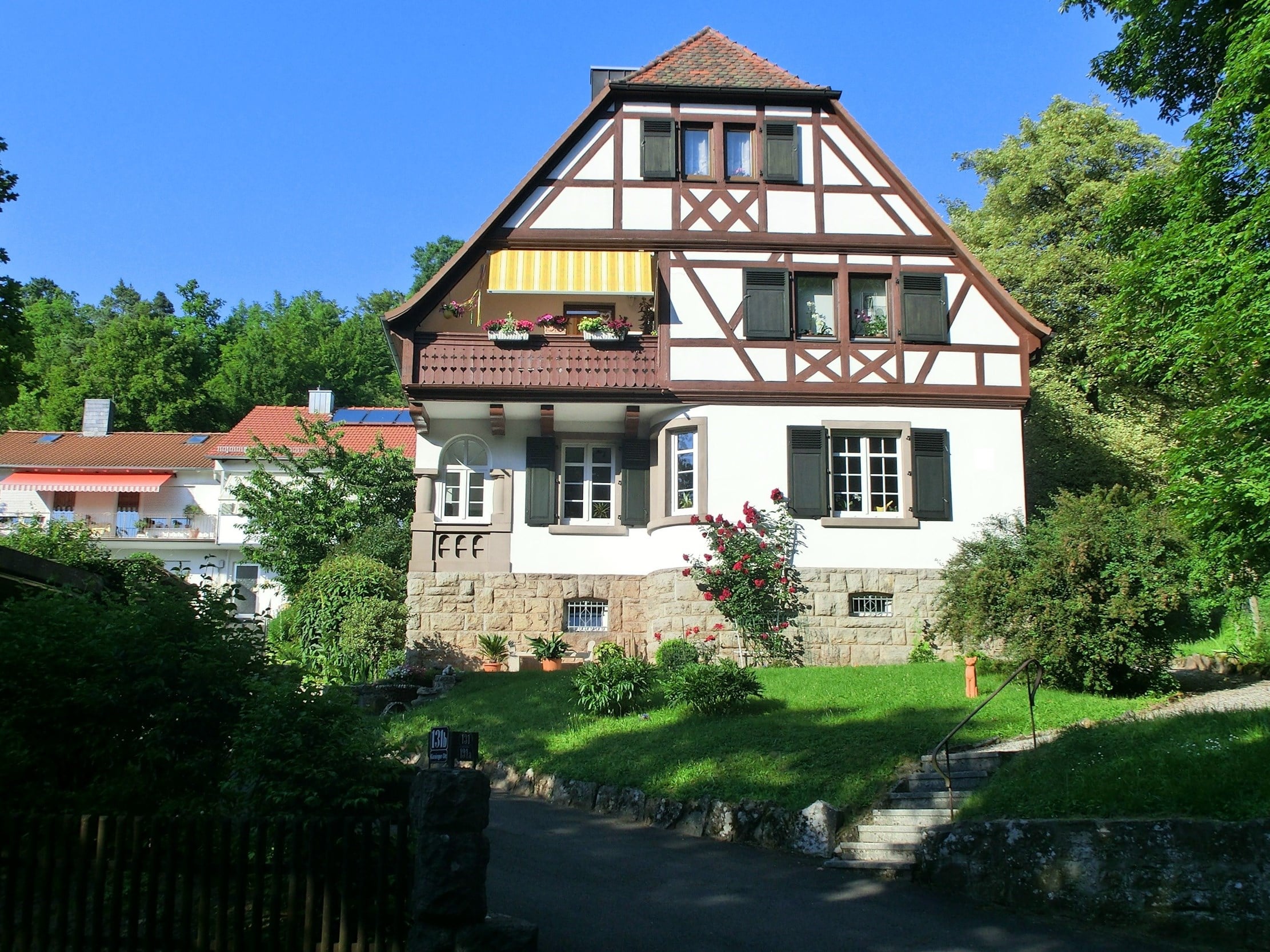 Mehrfamilienhaus zum Kauf als Kapitalanlage geeignet 390.000 € 8 Zimmer 234 m²<br/>Wohnfläche 300 m²<br/>Grundstück Reiterswiesen Bad Kissingen 97688