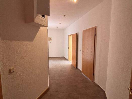 Wohnung zur Miete 395 € 3 Zimmer 90 m² frei ab sofort Aue 08280