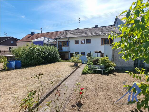 Doppelhaushälfte zur Miete 2.400 € 5 Zimmer 175 m² 325 m² Grundstück Hütschenhausen Hütschenhausen 66882