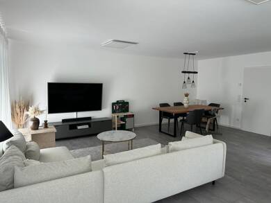 Wohnung zur Miete 1.035 € 3 Zimmer 90 m² Geschoss 2/3 frei ab 01.10.2025 Düren 52355