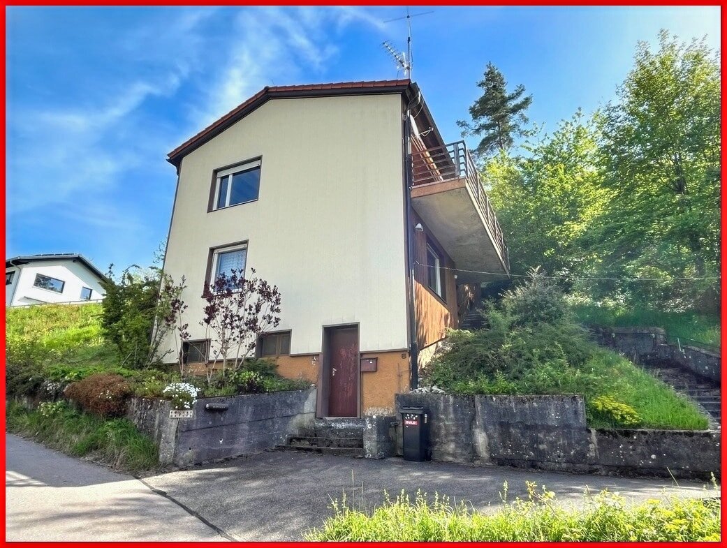 Einfamilienhaus zum Kauf 349.000 € 5,5 Zimmer 108,7 m²<br/>Wohnfläche 873 m²<br/>Grundstück Eschbach Waldshut-Tiengen 79761