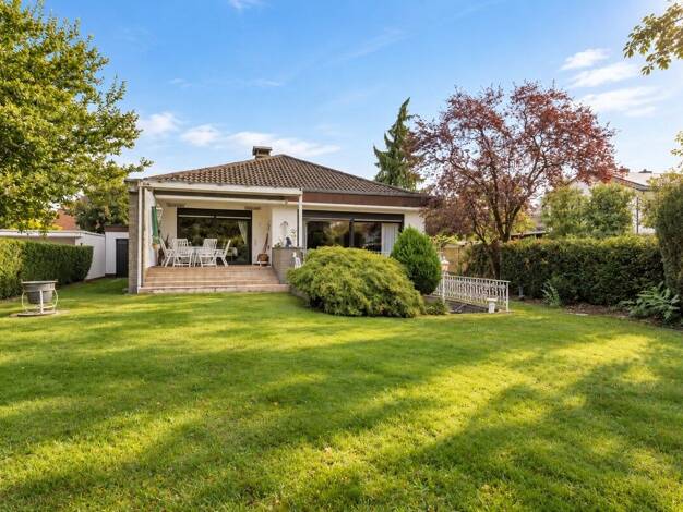 Bungalow zum Kauf 847.000 € 5 Zimmer 259,4 m² 762 m² Grundstück Daxlanden Karlsruhe 76189