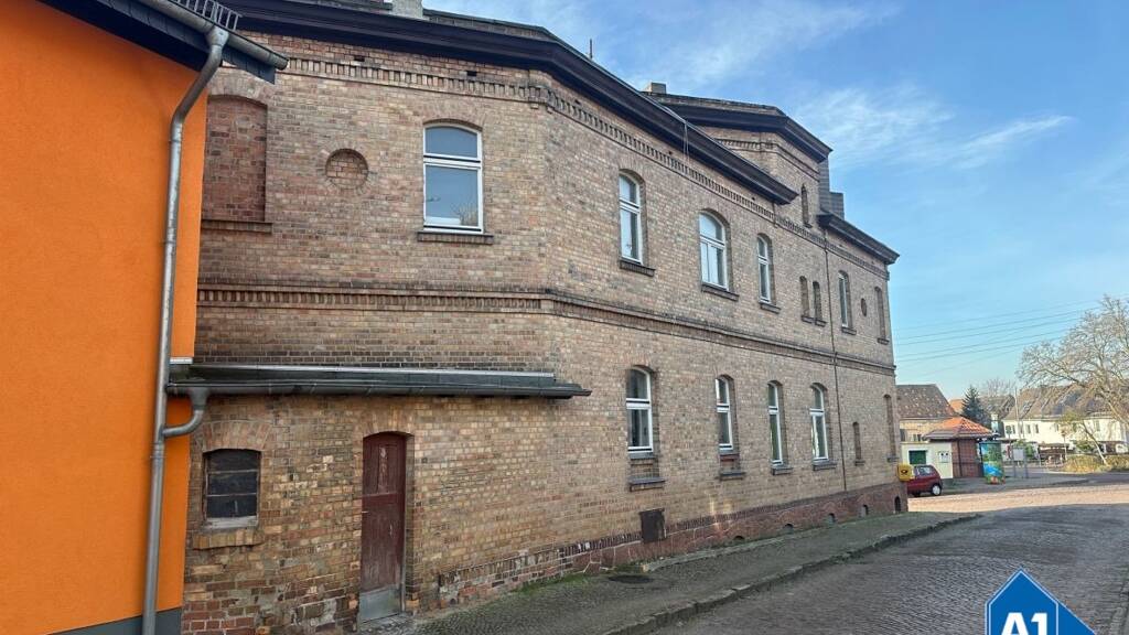 Mehrfamilienhaus zum Kauf 120.000 € 11 Zimmer 240 m² 327 m² Grundstück Seebener Straße 2a Gutenberg Petersberg OT Gutenberg 06193