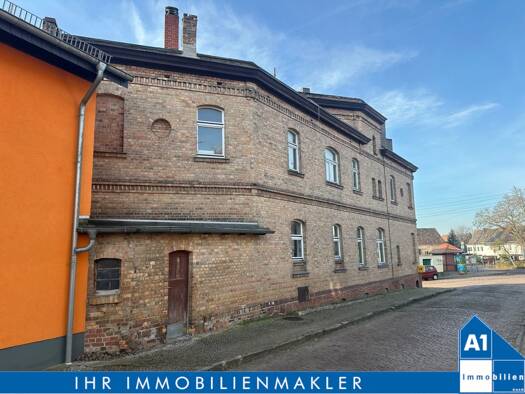 Mehrfamilienhaus zum Kauf 120.000 € 11 Zimmer 240 m² 327 m² Grundstück Seebener Straße 2 A Gutenberg Petersberg 06193