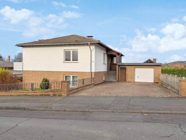 Mehrfamilienhaus zum Kauf 324.000 € 9 Zimmer 218 m² 754 m² Grundstück Wolfhagen 34466