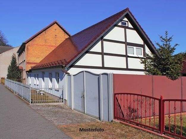 Mehrfamilienhaus zum Kauf 394.000 € 10 Zimmer 328 m² 5.470 m² Grundstück Medewitz Wiesenburg 14827