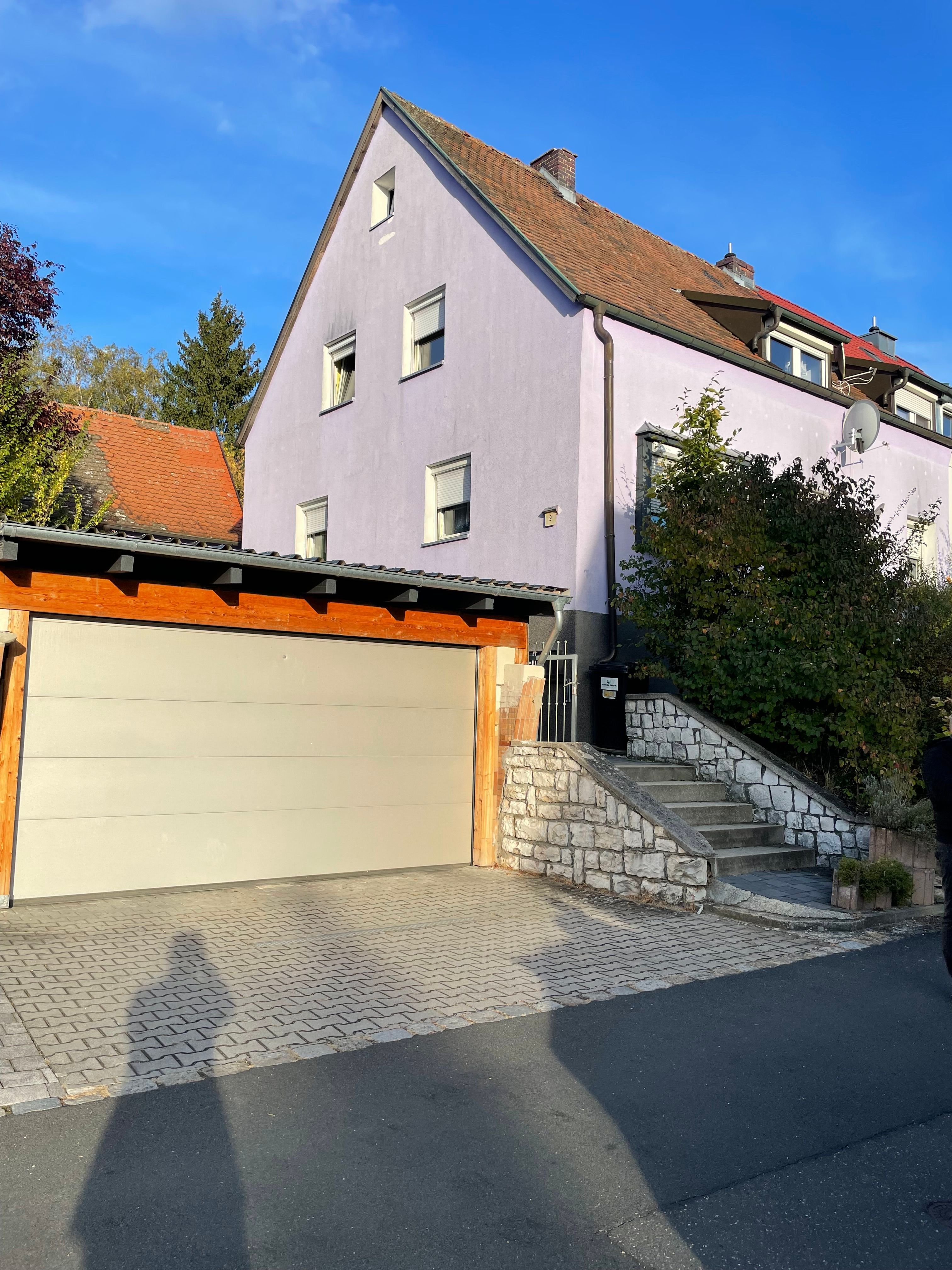 Mehrfamilienhaus zum Kauf 398.000 € 6 Zimmer 200 m²<br/>Wohnfläche 709 m²<br/>Grundstück Schlesierstraße Nürnberger Str. Amberg 92224