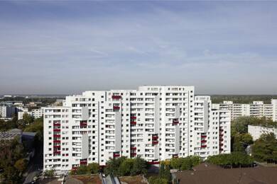 Wohnung zur Miete 658 € 2 Zimmer 64,8 m² 7. Geschoss Berliner Platz 2 West Ratingen 40880