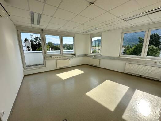 Büro zur Miete 816 € 3 Zimmer Straßganger Straße Straßgang Graz 8054