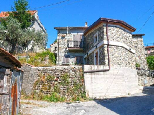 Reihenmittelhaus zum Kauf 80.000 € 7 Zimmer 115 m² Fivizzano 54013