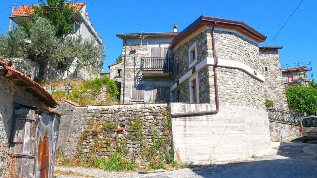 Reihenmittelhaus zum Kauf 80.000 € 7 Zimmer 115 m² Fivizzano 54013