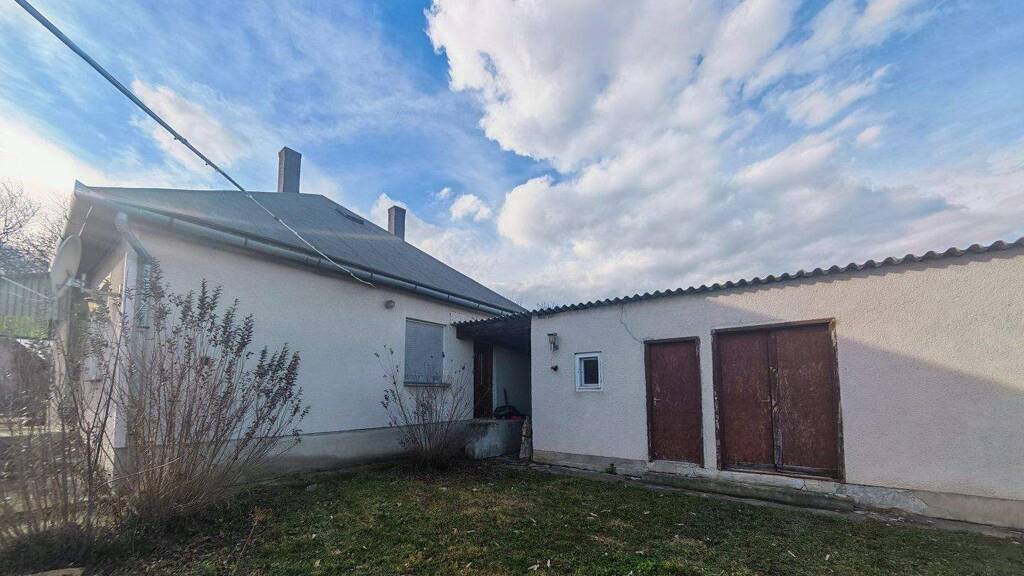 Einfamilienhaus zum Kauf 74.800 € 3 Zimmer 85 m² 1.350 m² Grundstück Karád 8676