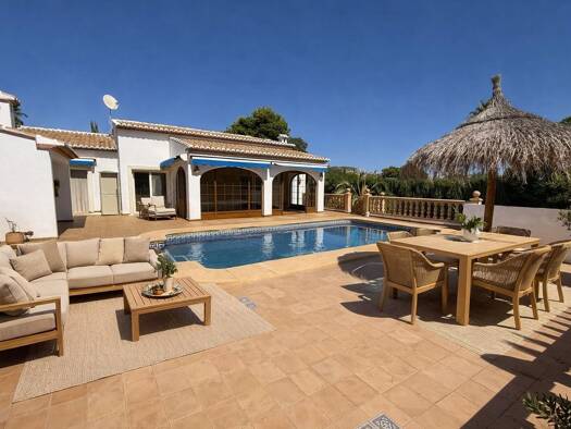 Haus zum Kauf 895.000 € 381 m² 808 m² Grundstück Moraira 03724