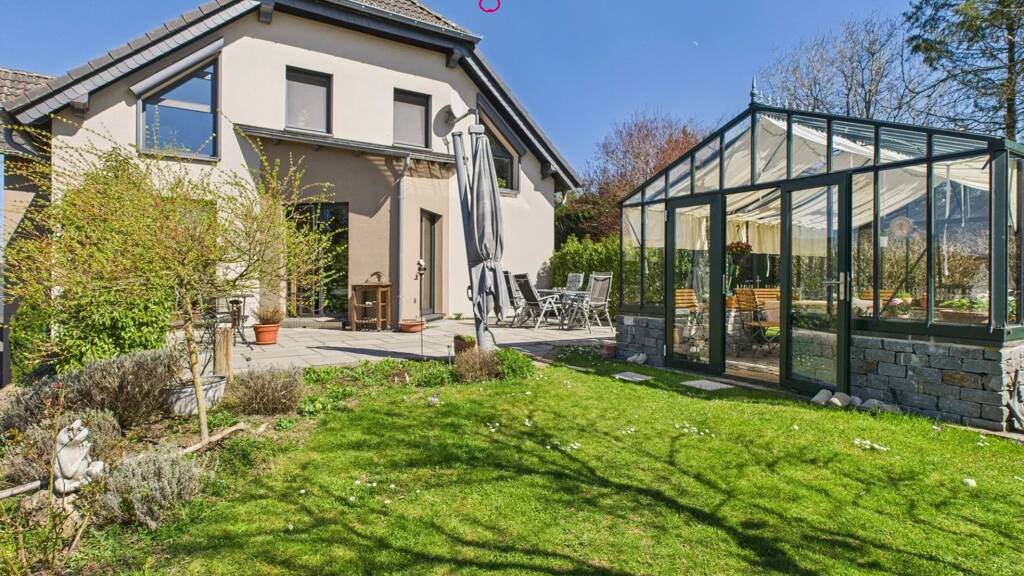 Immobilie in Pronsfeld - Hochwertiges Wohnen zwischen Natur, Freiraum und Wohnkomfort - Bild 0