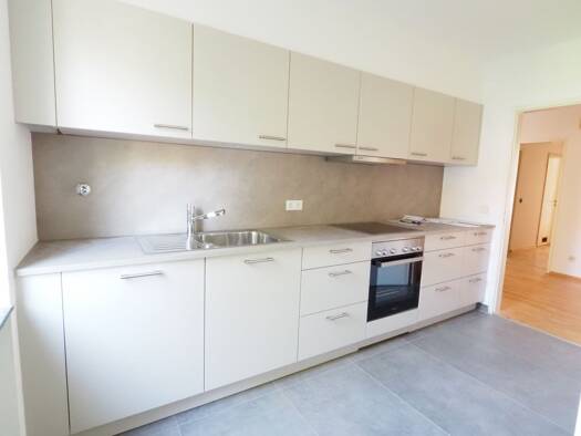 Wohnung zur Miete 1.220 € 3 Zimmer 93 m² frei ab sofort Maxfeld Weiterer Innenstadtgürtel West / Nord / Ost 90409