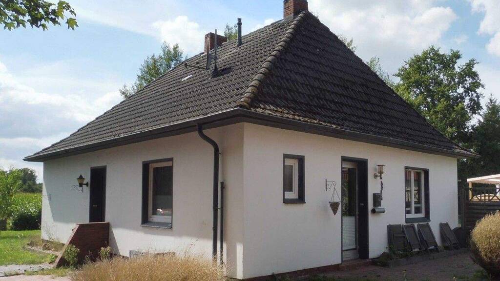 Einfamilienhaus zum Kauf provisionsfrei 129.000 € 4 Zimmer 93 m² 678 m² Grundstück Burlage Rhauderfehn / Burlage 26817