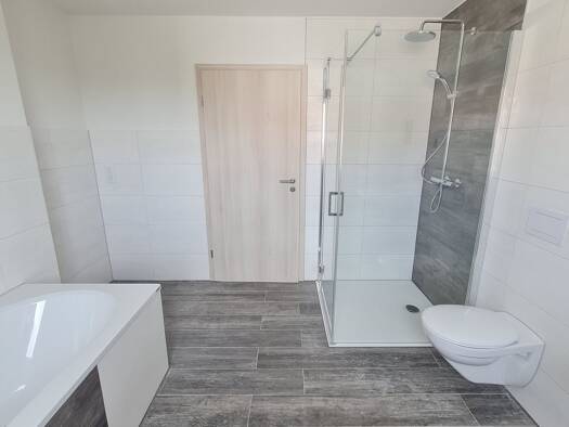 Wohnung zur Miete 608 € 3 Zimmer 76 m² 5. Geschoss frei ab 01.06.2026 Rudolf-Harlaß-Straße 11 Wittgensdorf Chemnitz 09228