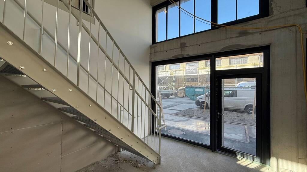 Laden zur Miete 14 € Wien, Liesing 1230