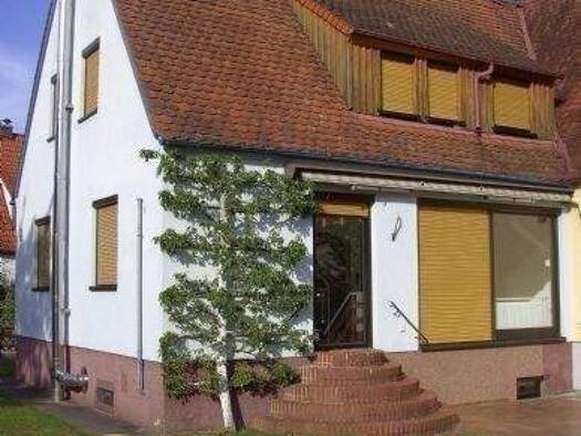 Doppelhaushälfte zur Miete 1.350 € 3 Zimmer 110 m² 353 m² Grundstück frei ab sofort Sieglitzhof Erlangen 91054
