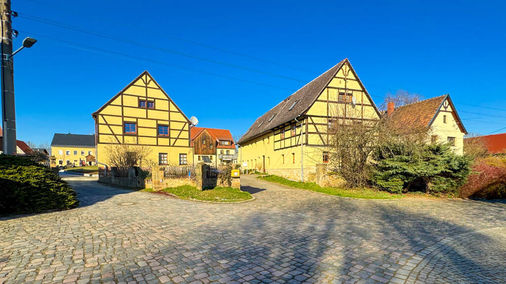 Mehrfamilienhaus zum Kauf als Kapitalanlage geeignet 1.295.000 € 980,5 m² 2.511 m² Grundstück Pirna Pirna / Pratzschwitz 01796