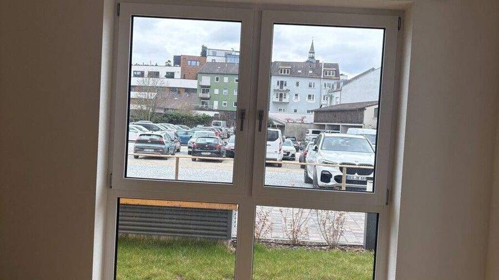 Wohnung zur Miete 880 € 2 Zimmer 67,9 m² EG Deggendorf 94469