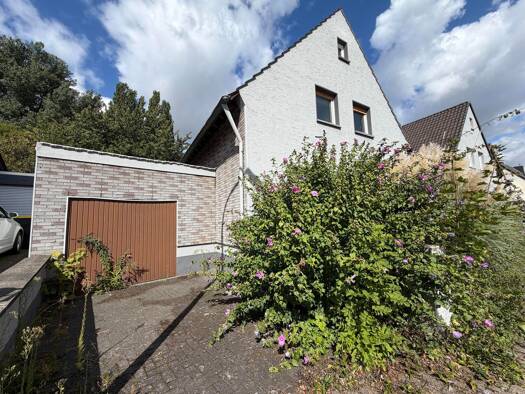 Einfamilienhaus zum Kauf 199.999 € 4 Zimmer 89,8 m² 709 m² Grundstück Auf der Roer 31 Niederau Düren 52355