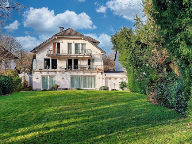 Mehrfamilienhaus zum Kauf als Kapitalanlage geeignet 795.000 € 10 Zimmer 370,7 m² 1.232 m² Grundstück Langerfeld Wuppertal 42389