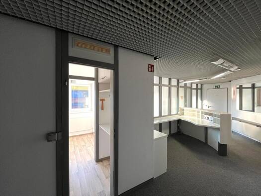 Praxis zur Miete 1.650 € 6 Zimmer 180 m² Bürofläche Mitte Delmenhorst 27753