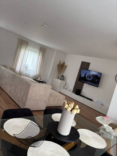 Wohnung zur Miete 1.050 € 4 Zimmer 97 m² Geschoss 1/1 frei ab 15.07.2025 Niederfüllbach 96489