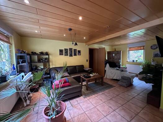 Mehrfamilienhaus zum Kauf 270.000 € 8 Zimmer 299 m² 610 m² Grundstück Waldleiningen 67693