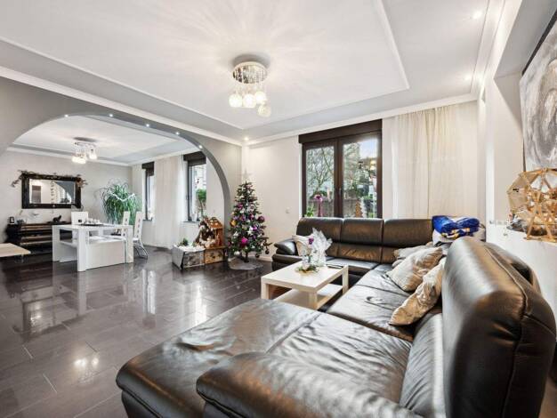 Einfamilienhaus zum Kauf 379.000 € 8 Zimmer 220 m² 277 m² Grundstück Innen Remscheid 42853