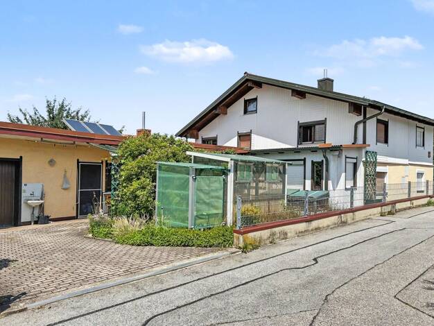 Einfamilienhaus zum Kauf 289.000 € 8 Zimmer 150 m² 337 m² Grundstück frei ab 01.10.2026 Arnstorf Arnstorf 94424