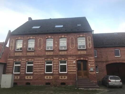 Wohnung zur Miete 500 € 3 Zimmer 106 m² frei ab sofort Büste Bismark (Altmark) 39628