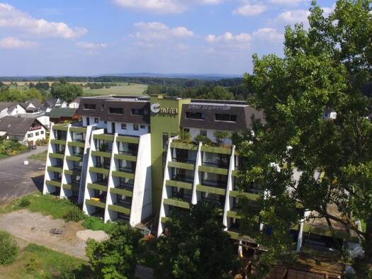 Wohnanlage zum Kauf als Kapitalanlage geeignet 1.250.000 € 1.300 m² 11.368 m² Grundstück Dernbach 56307