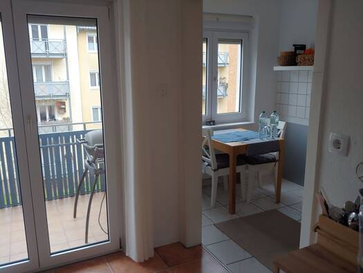 Wohnung zur Miete 900 € 2,5 Zimmer 50 m² Geschoss 1/4 frei ab sofort Oberesslingen Esslingen am Neckar 73730