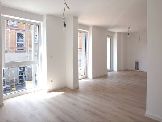 Wohnung zur Miete 1.100 € 3 Zimmer 77 m² 2 Geschosse frei ab sofort Güglingen 74363