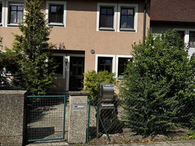 Reihenmittelhaus zur Miete 1.720 € 5 Zimmer 161 m² frei ab 01.09.2025 Semmelweisstraße 12 Roth Roth 91154