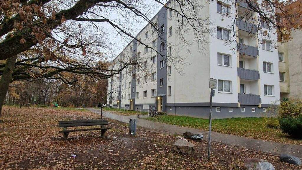 Wohnung zur Miete 295 € 2 Zimmer 46,9 m² EG frei ab 01.06.2026 Ziolkowskistraße 69 Mueßer Holz Schwerin 19063