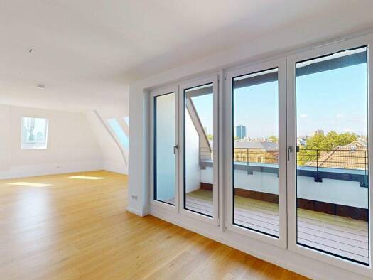 Wohnung zur Miete 2.135 € 2 Zimmer 77,2 m² 6. Geschoss frei ab 01.03.2026 Eichwaldstraße 68 Nordend-Ost Frankfurt am Main 60385