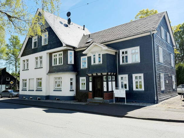 Mehrfamilienhaus zum Kauf provisionsfrei 1.325.000 € 4 Zimmer 781 m² 840 m² Grundstück Kreuztal 57223