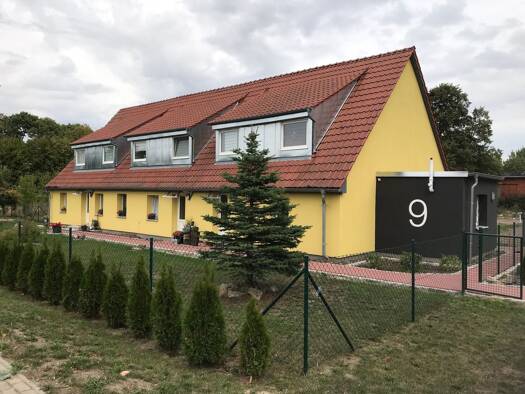 Reihenmittelhaus zum Kauf provisionsfrei 410.000 € 12 Zimmer 333 m² 15.999 m² Grundstück Birkenfelde Pritzwalk 16928