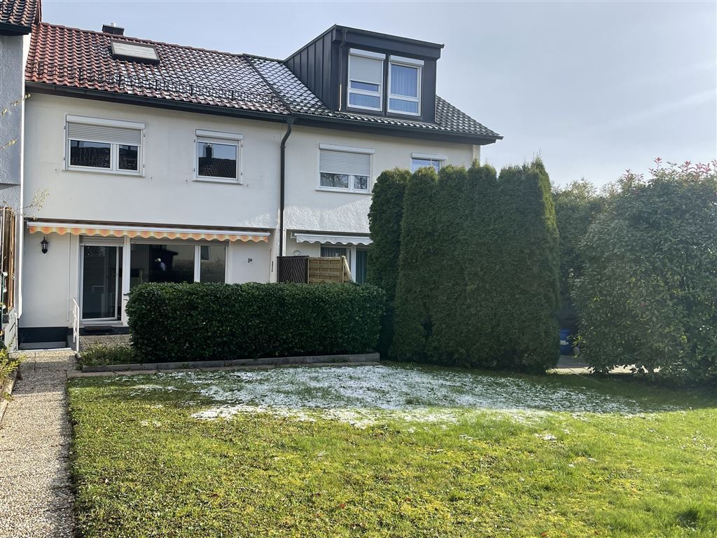 Reihenmittelhaus zur Miete 1.450 € 4 Zimmer 94 m²<br/>Wohnfläche 195 m²<br/>Grundstück 01.02.2025<br/>Verfügbarkeit Sindelfingen 2 Sindelfingen 71067