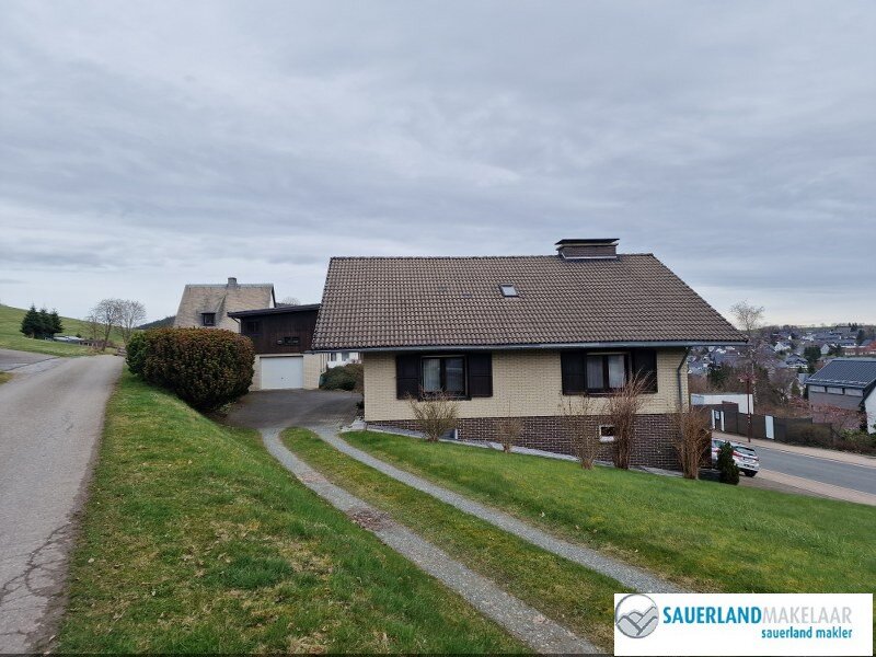 Einfamilienhaus zum Kauf 244.500 € 8 Zimmer 91 m²<br/>Wohnfläche 1.223 m²<br/>Grundstück Usseln Willingen-Usseln 34508